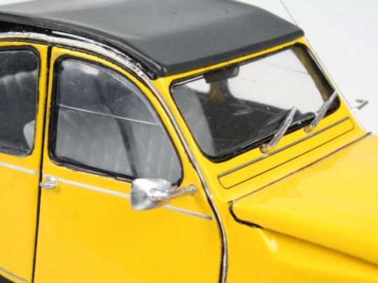 Citroen 2CV  Charleston 1:24 Scale Kit