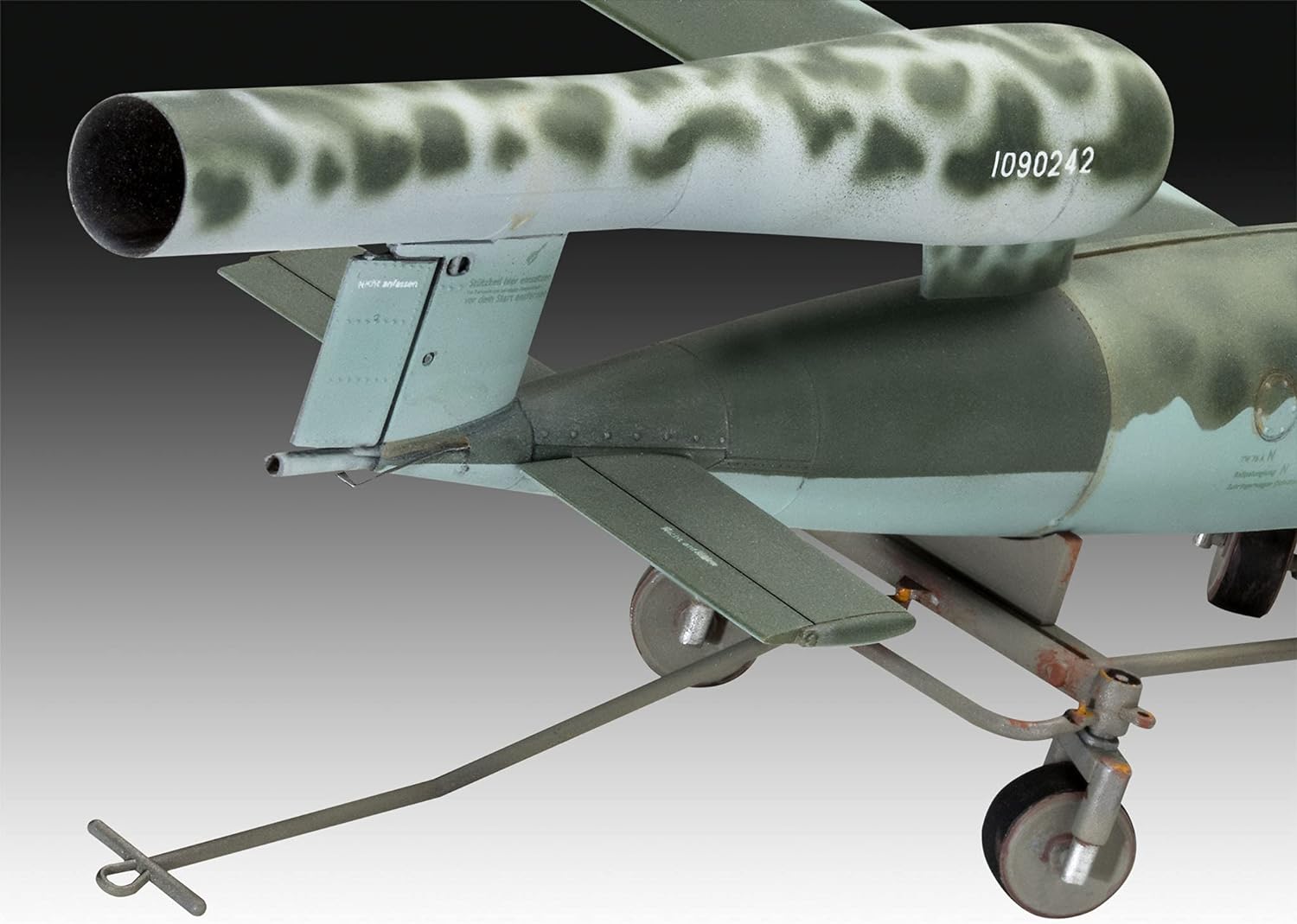 Fieseler Fi103 A/B V-1 1:32 Scale Kit