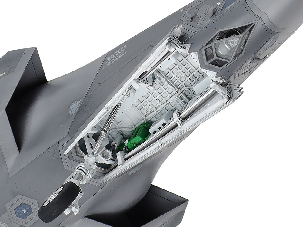 Tamiya 1/48 F-35A Lightning Ii