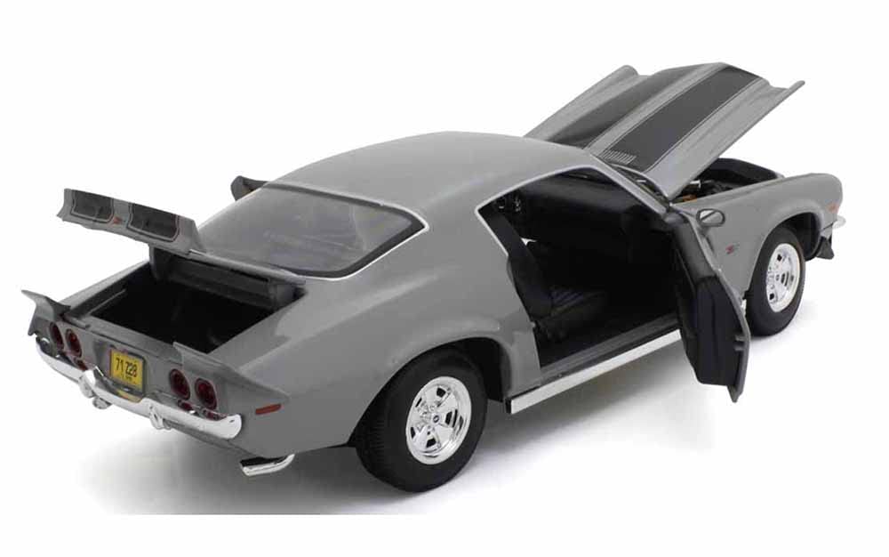 Maisto Chevrolet Camaro 1971 Grey 1:18 Scale