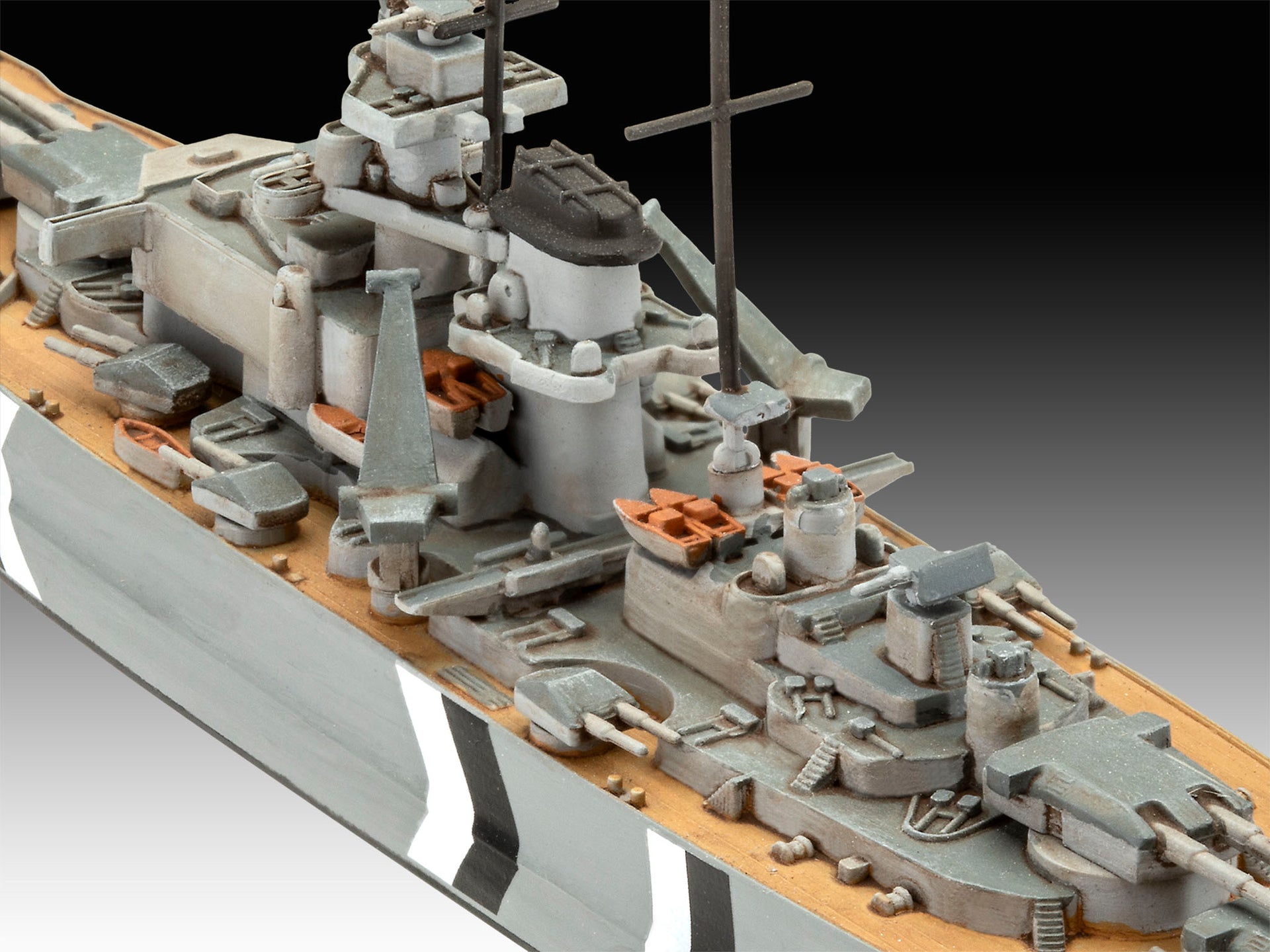 Revell Bismarck 1:200 & 1:1700 Gift Set