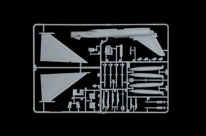 Italeri EF 2000 Typhoon IIB 1:72 Scale Model Kit