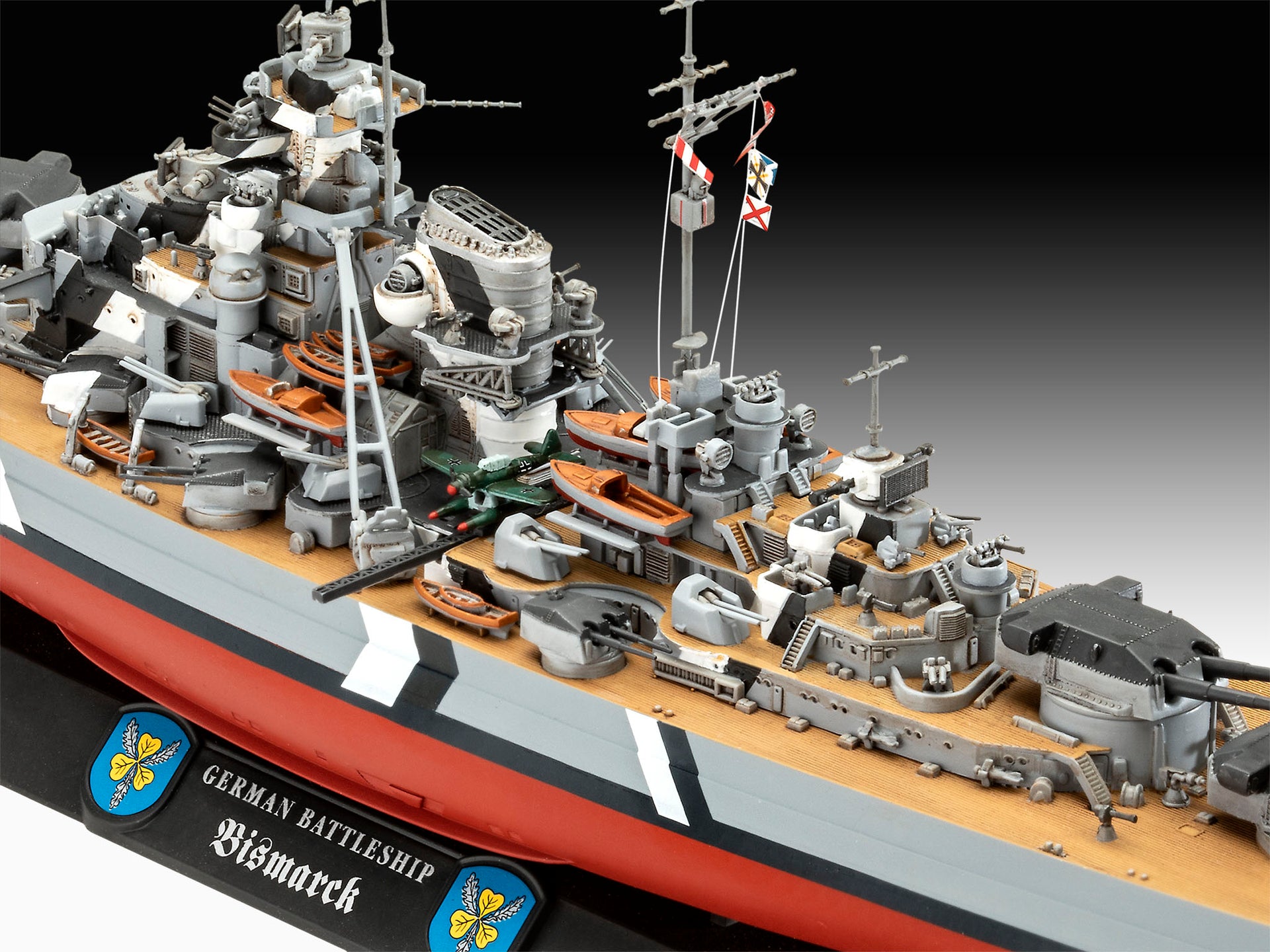 Revell Bismarck 1:200 & 1:1700 Gift Set