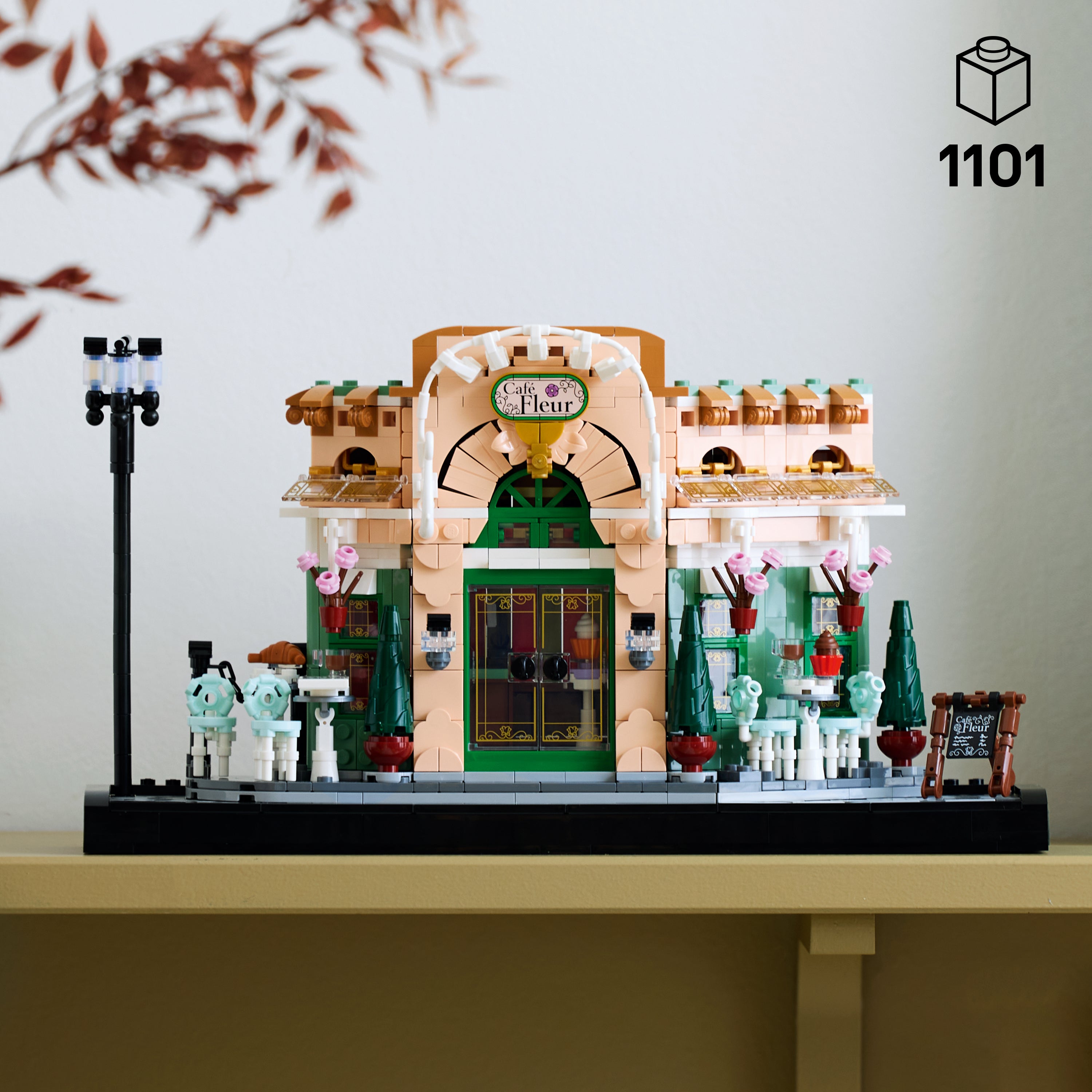 Lego 10362 French Cafe