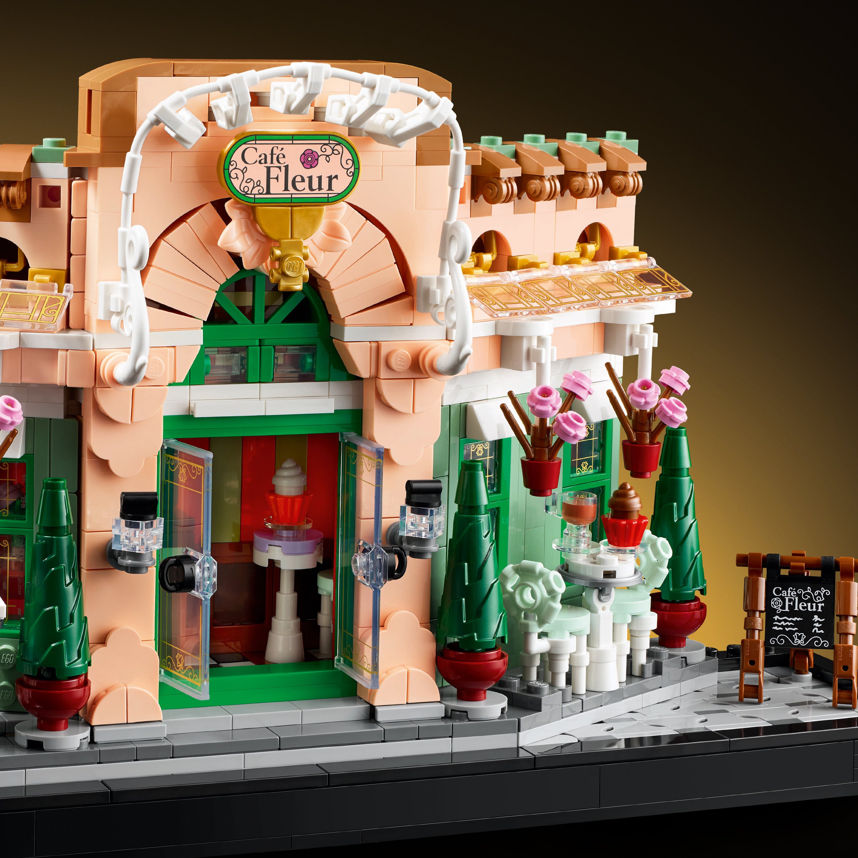 Lego 10362 French Cafe