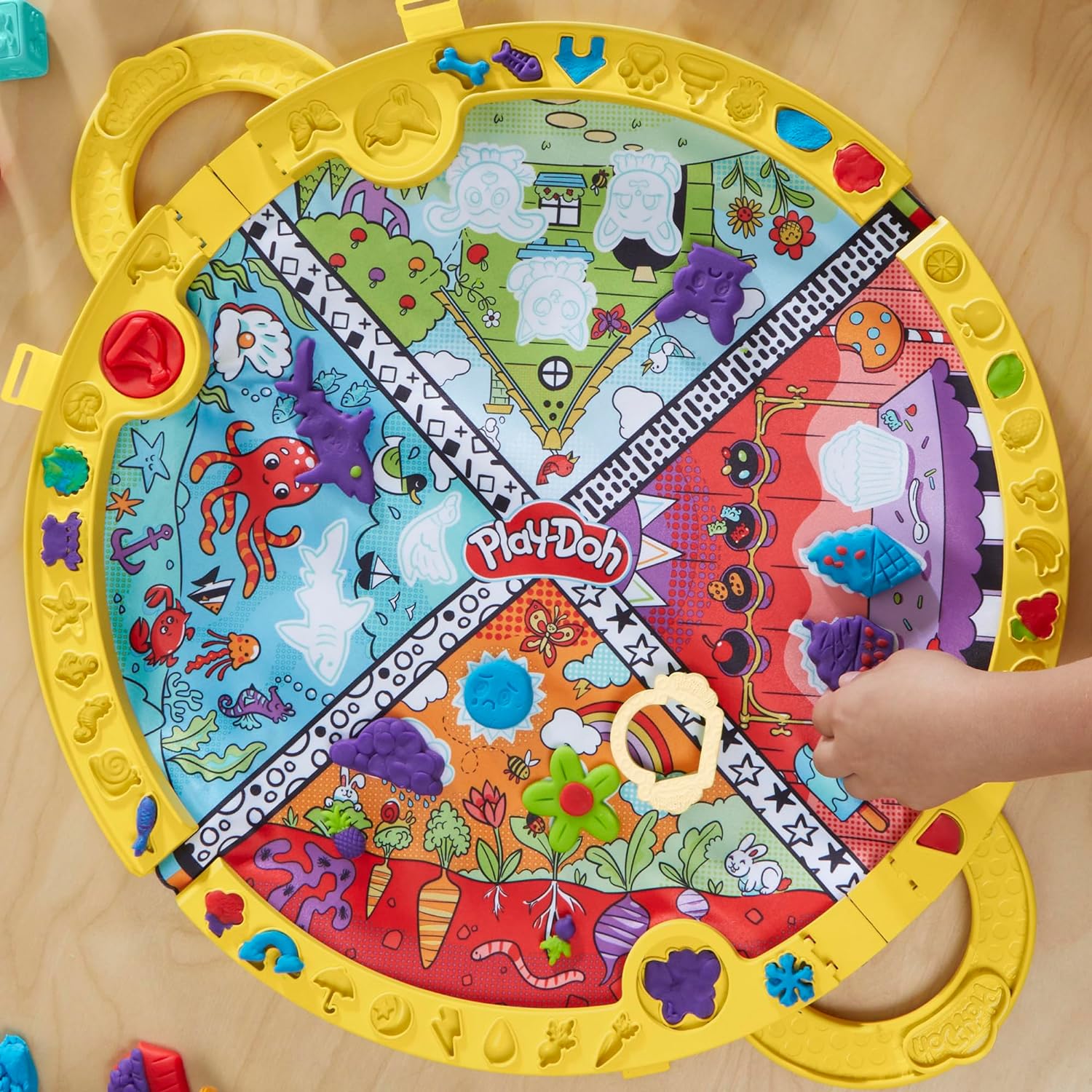 Play-Doh Starters: Fold N Go Playmat