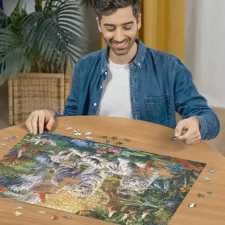 White Tiger Family 1000 Piece Jigsaw Puzzle
