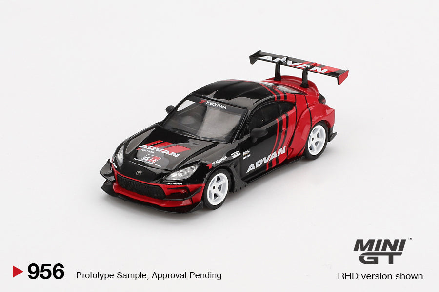 Mini GT Toyota GR86 HKS Type R 1:64 Scale