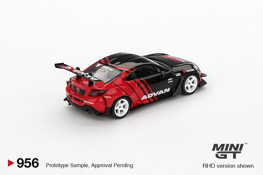 Mini GT Toyota GR86 HKS Type R 1:64 Scale