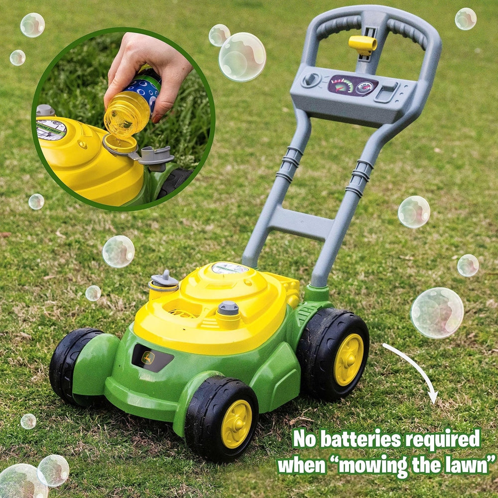 John Deere Bubble Mower with 4oz Bubble Mix