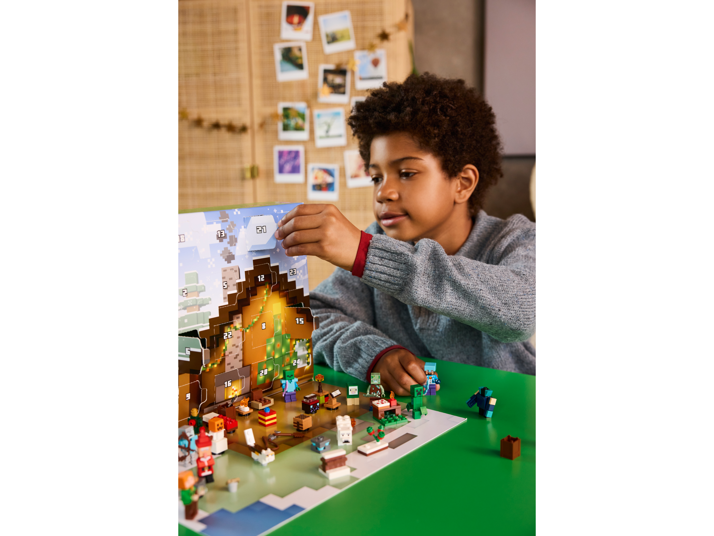 Lego21280 Lego Minecraft Advent Calendar 2025
