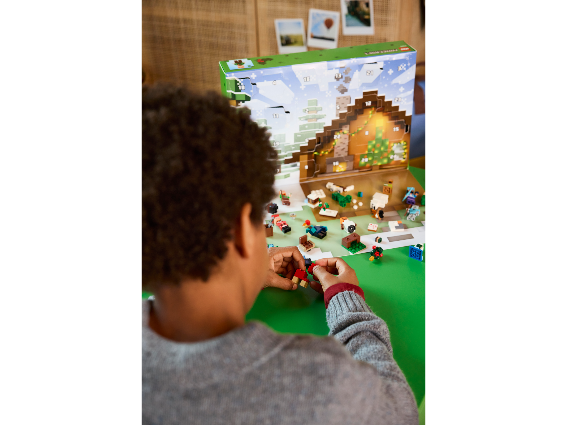 Lego21280 Lego Minecraft Advent Calendar 2025