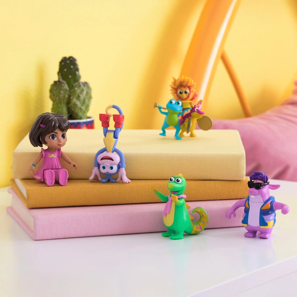 Dora the Explorer Dora Figure Gift Pack