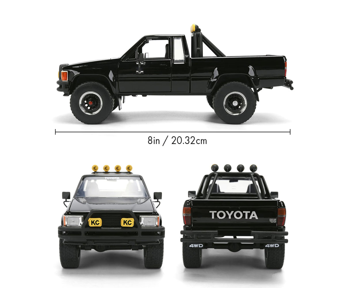 BTTF Martys Skateboard & 1985 Toyota Pickup 1:24