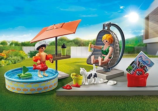 Playmobil Splashing Fun In The Garden