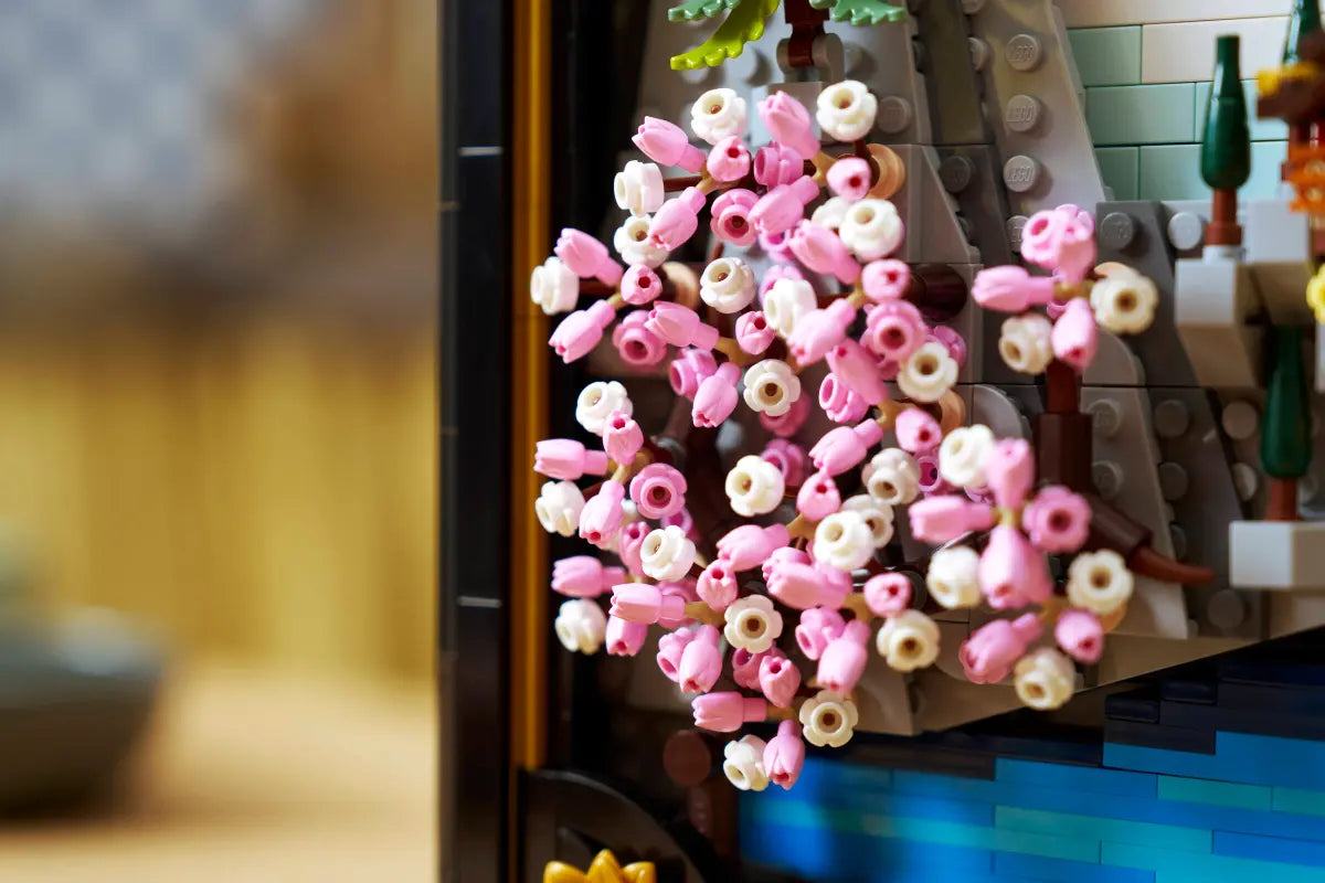 Lego 31218 Japanese Cherry Blossom Landscape
