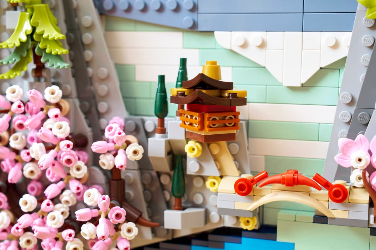 Lego 31218 Japanese Cherry Blossom Landscape