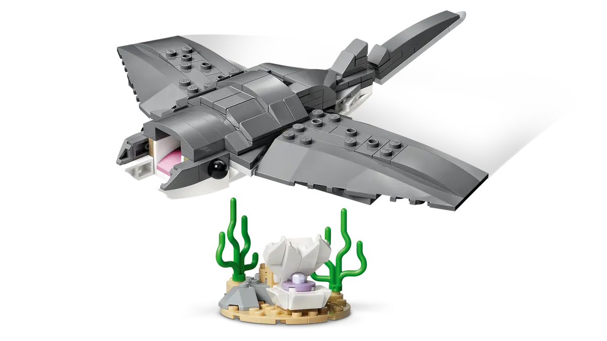 Lego 31381 Fierce Shark with a Treasure Chest