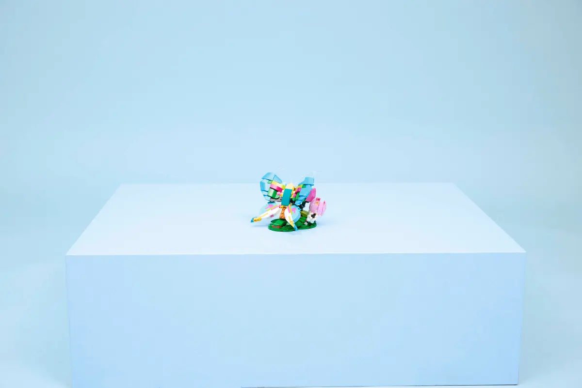 Lego 31384 Wild Animals: Colorful Hummingbird