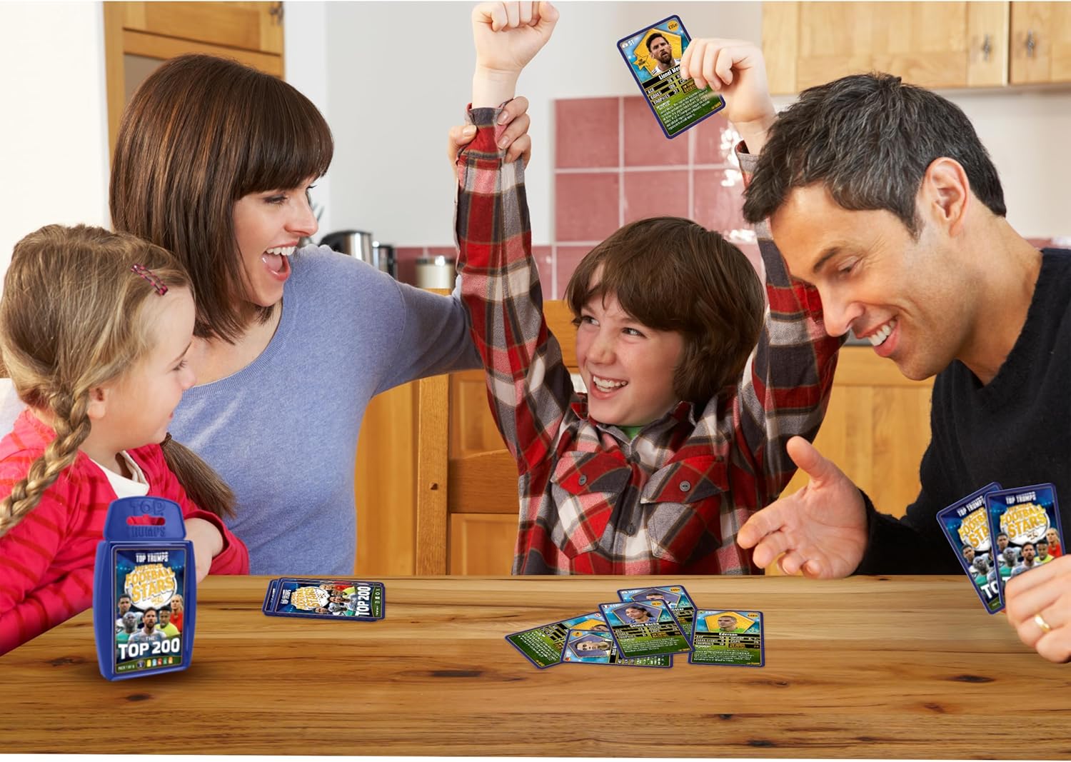 Top Trumps World Football Stars Starter Kit