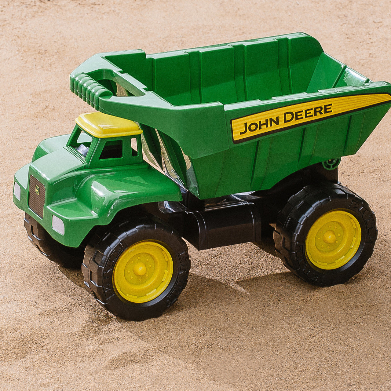 John Deere 15" Big Scoop Dump Truck