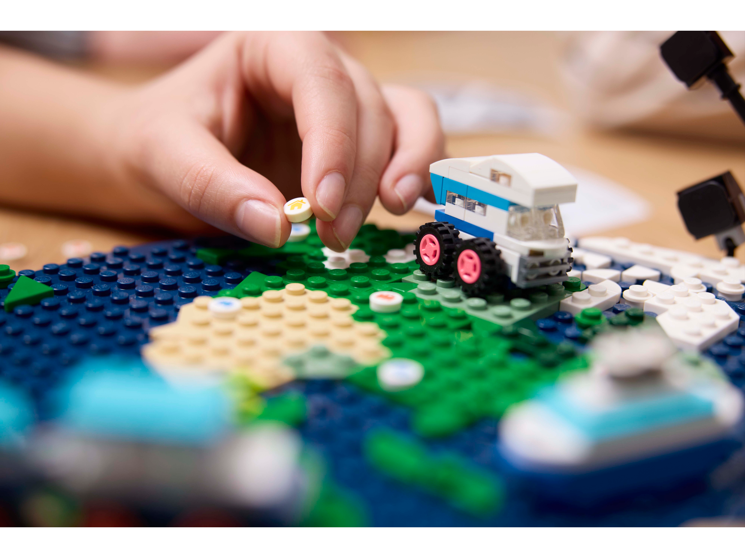 Lego 41838 Travel Moments Set