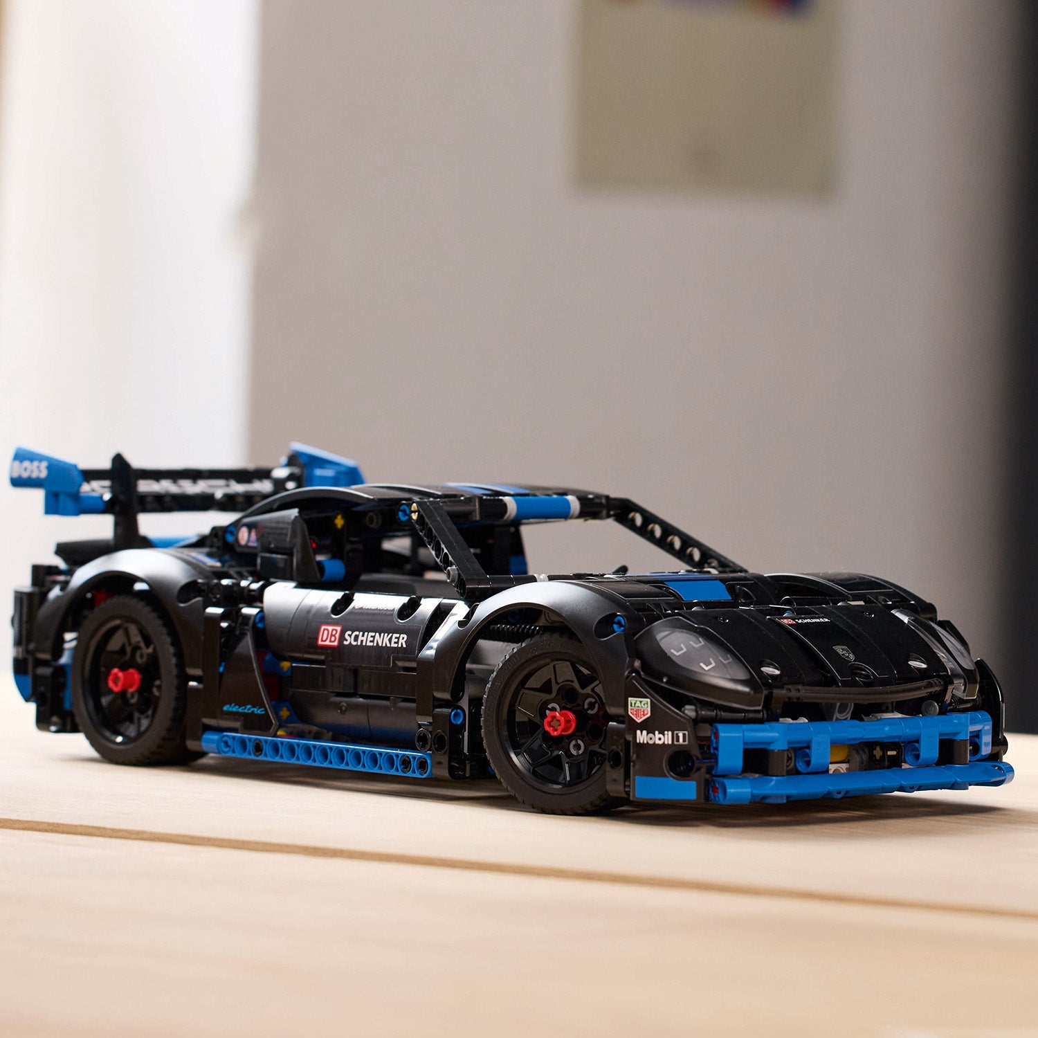 Lego 42176 Porsche GT4 e-Performance