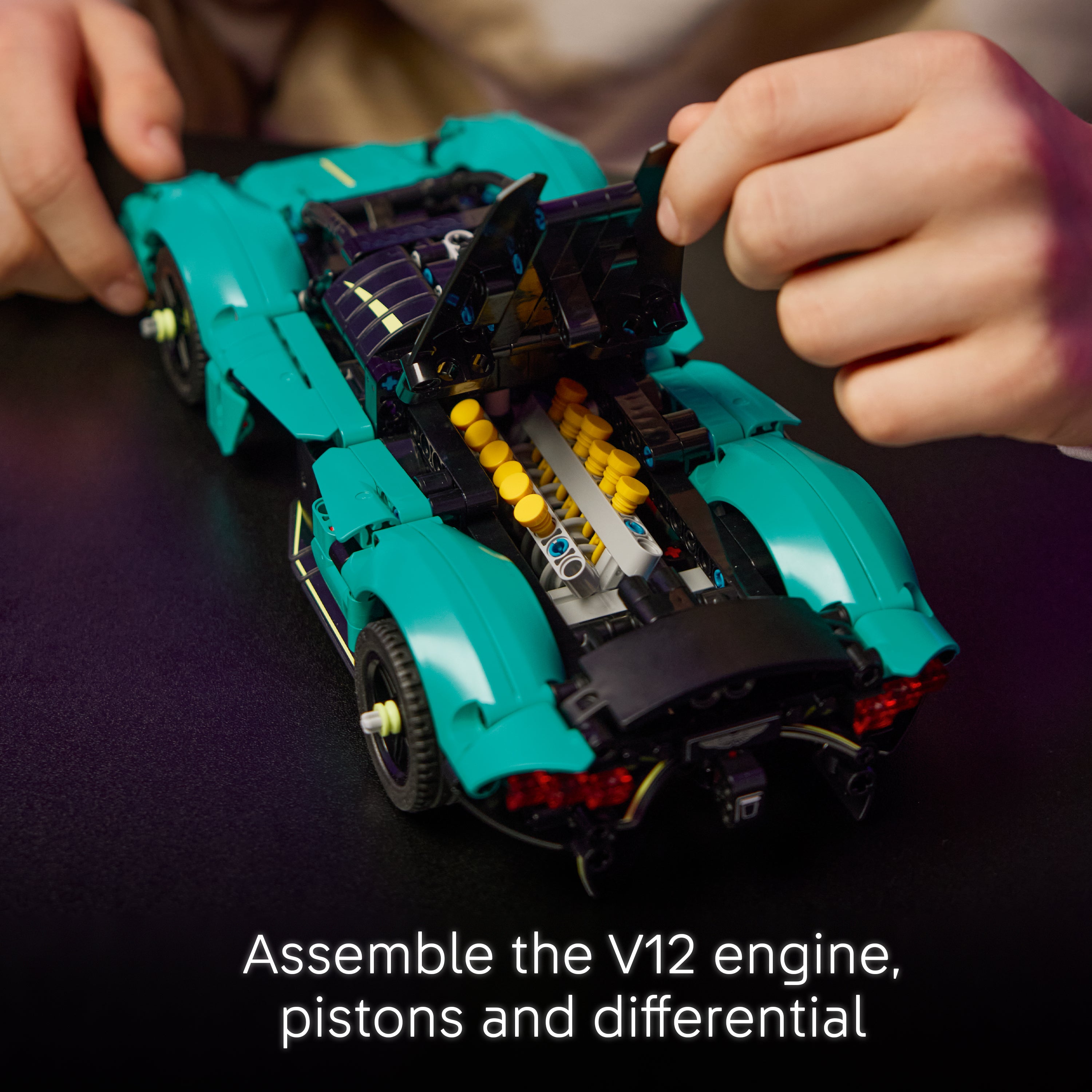 Lego 42208 Aston Martin Valkyrie