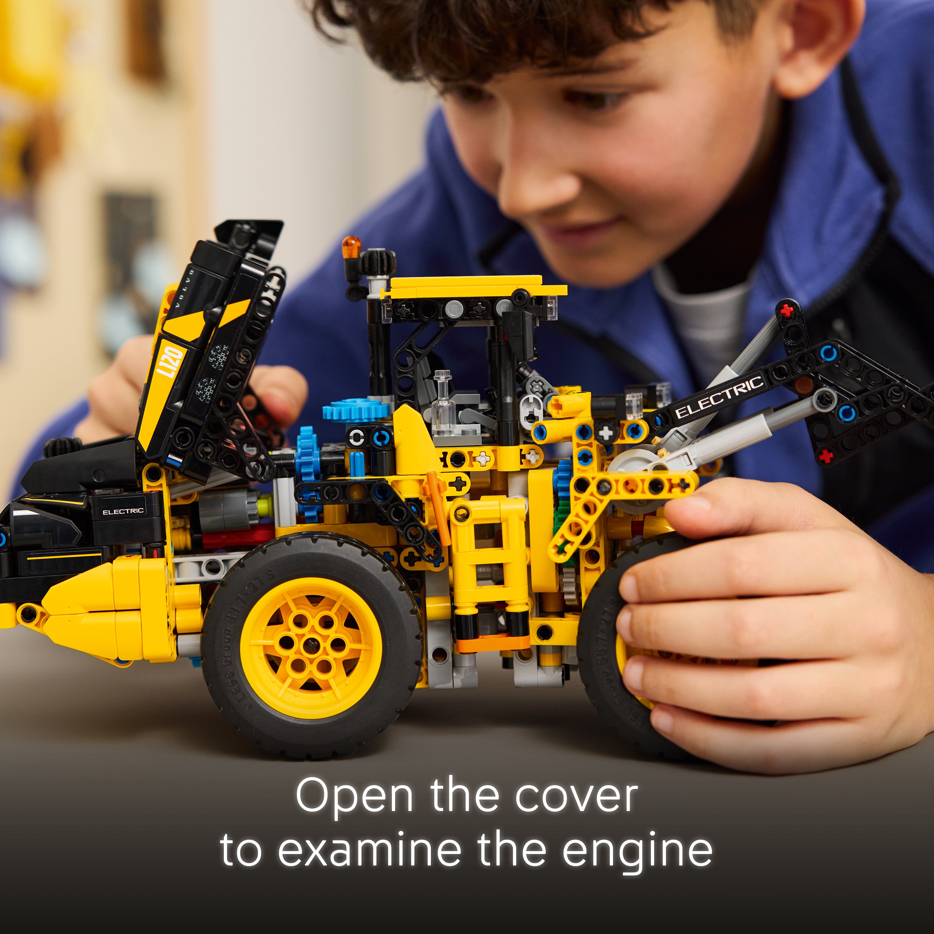 Lego 42209 Volvo L120 Electric Wheel Loader