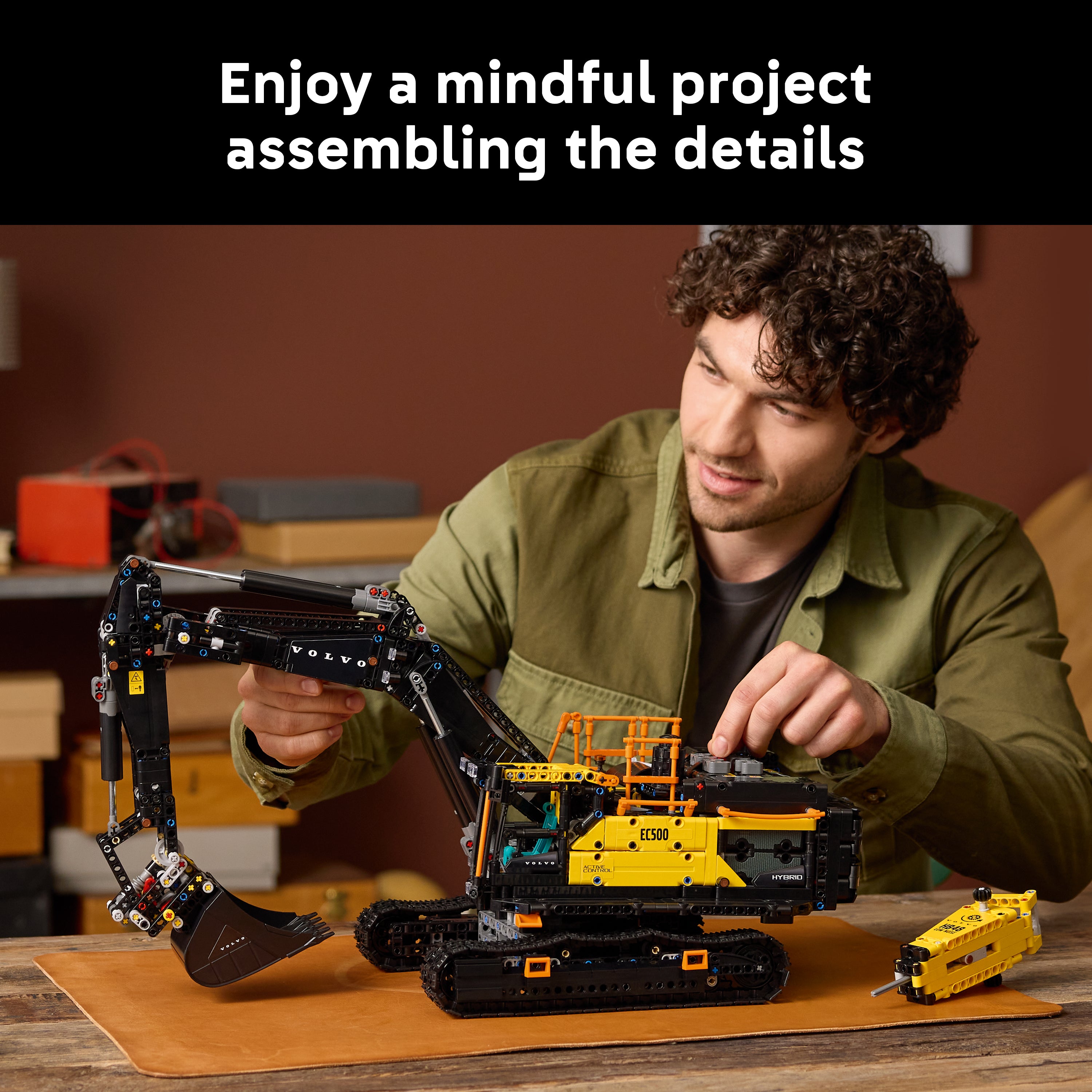 Lego 42215 Volvo EC500 Hybrid Excavator