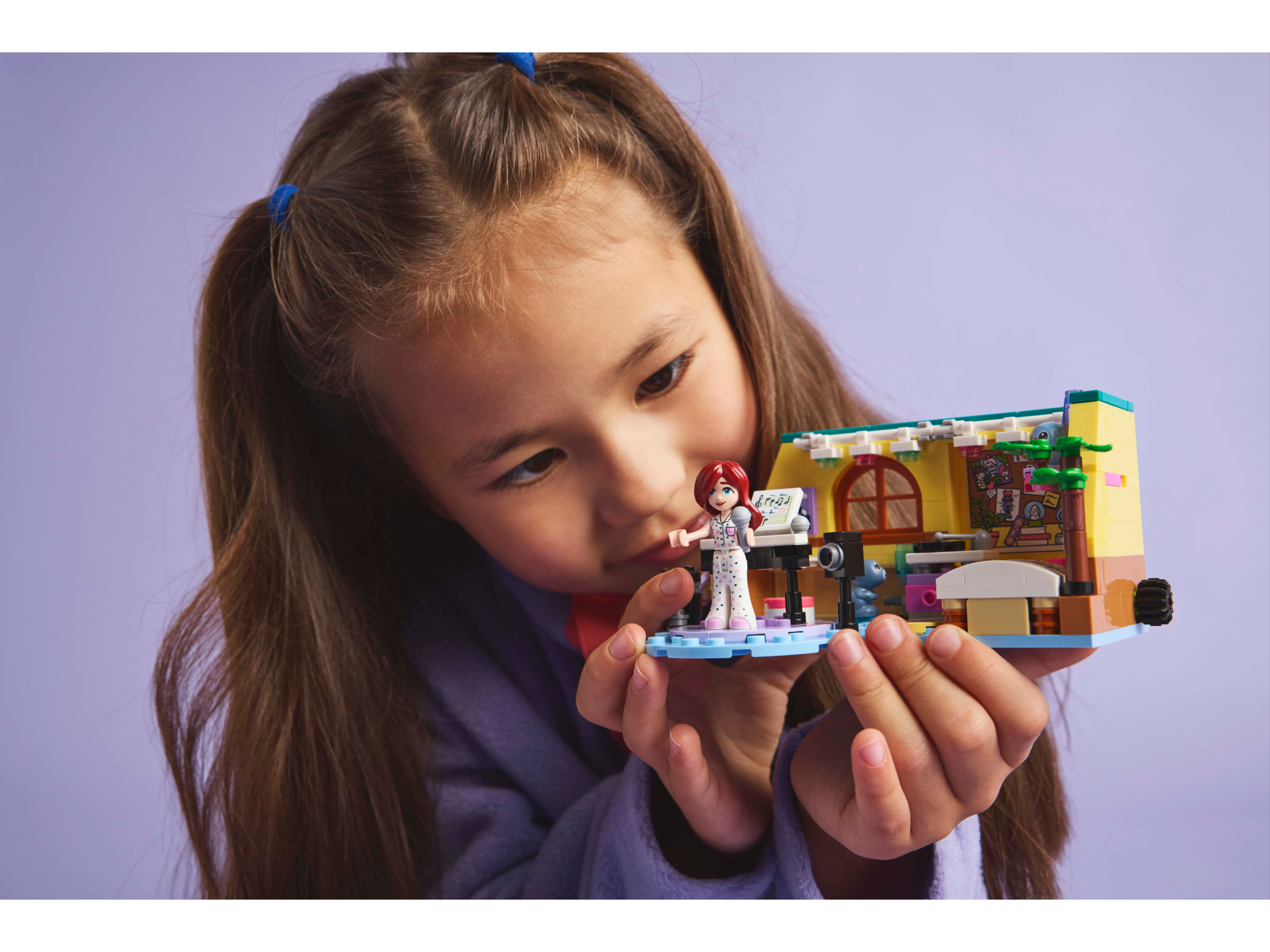 LEGO Friends 42647 Paisleys Room