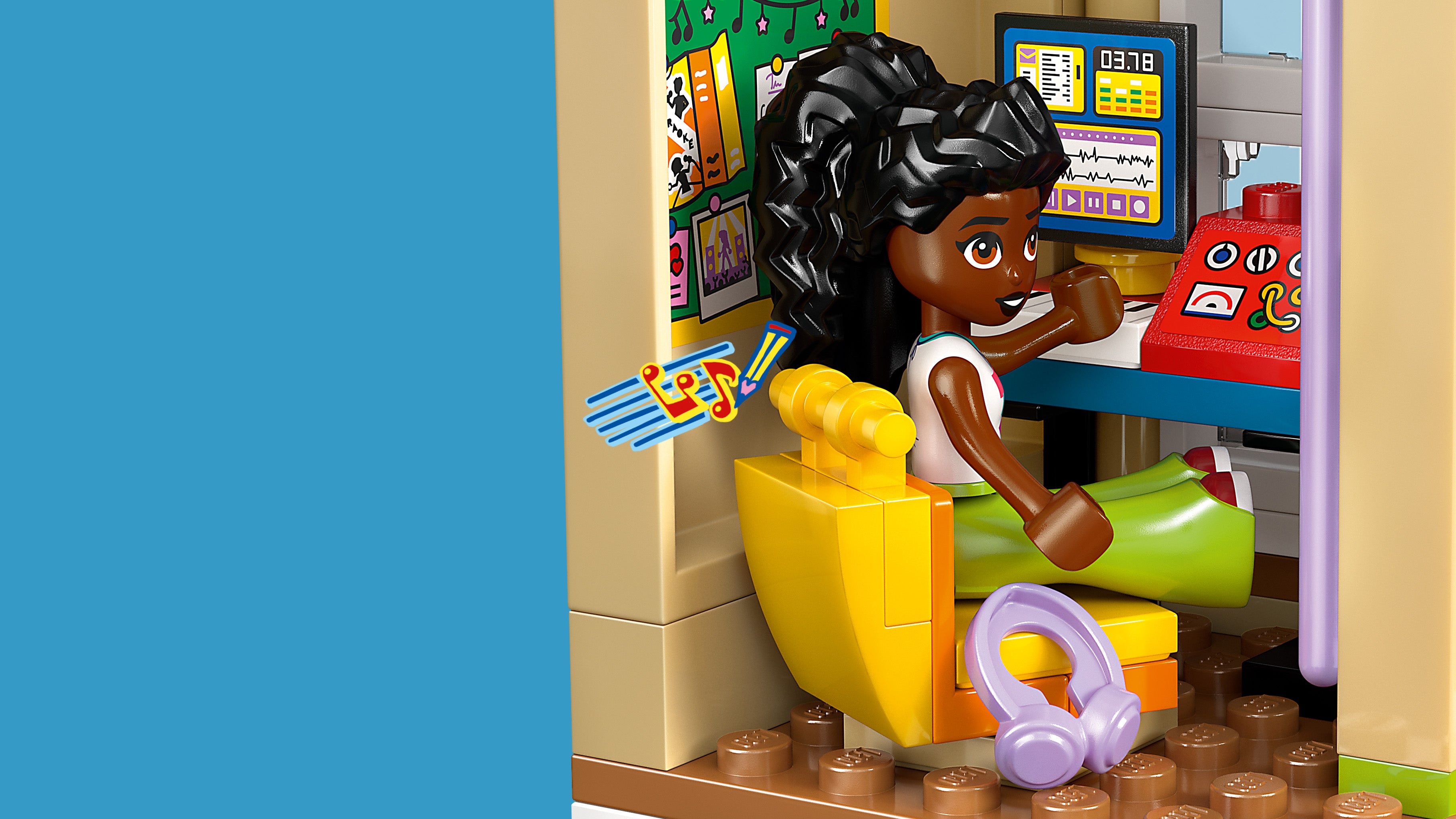 Lego 42653 Music Store & Apartment