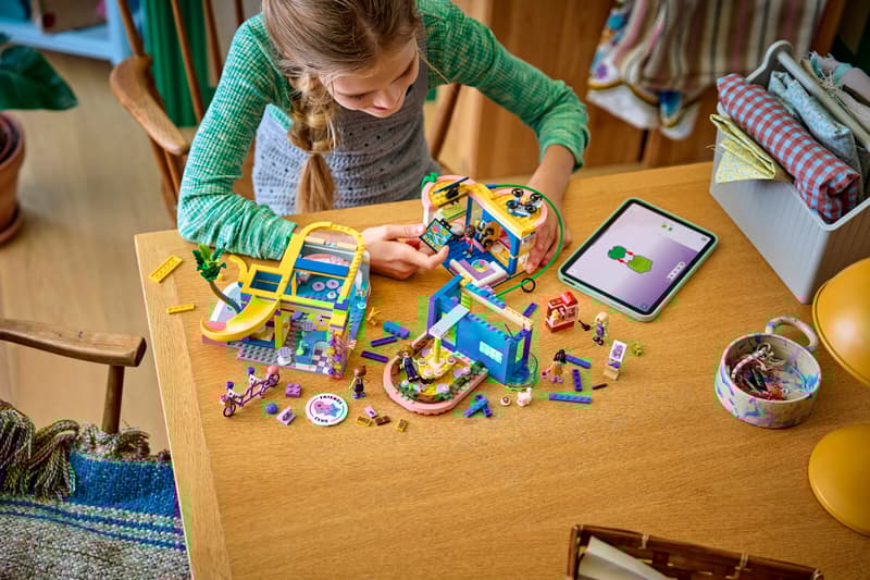 Lego 42689 Heartlake City Friends Club House