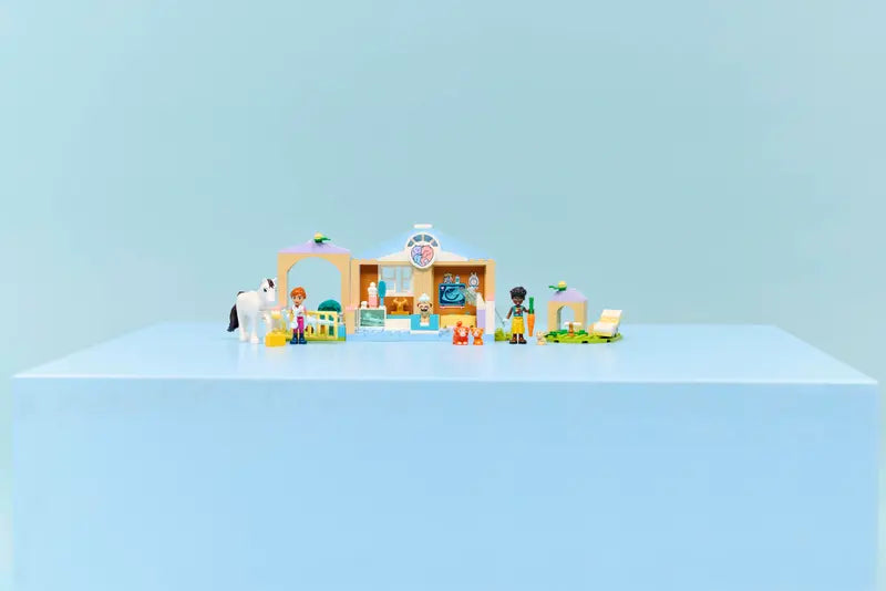 Lego 42696 Animal Vet Clinic