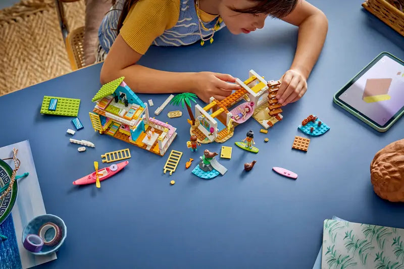 Lego 42699 Beach House with Seals