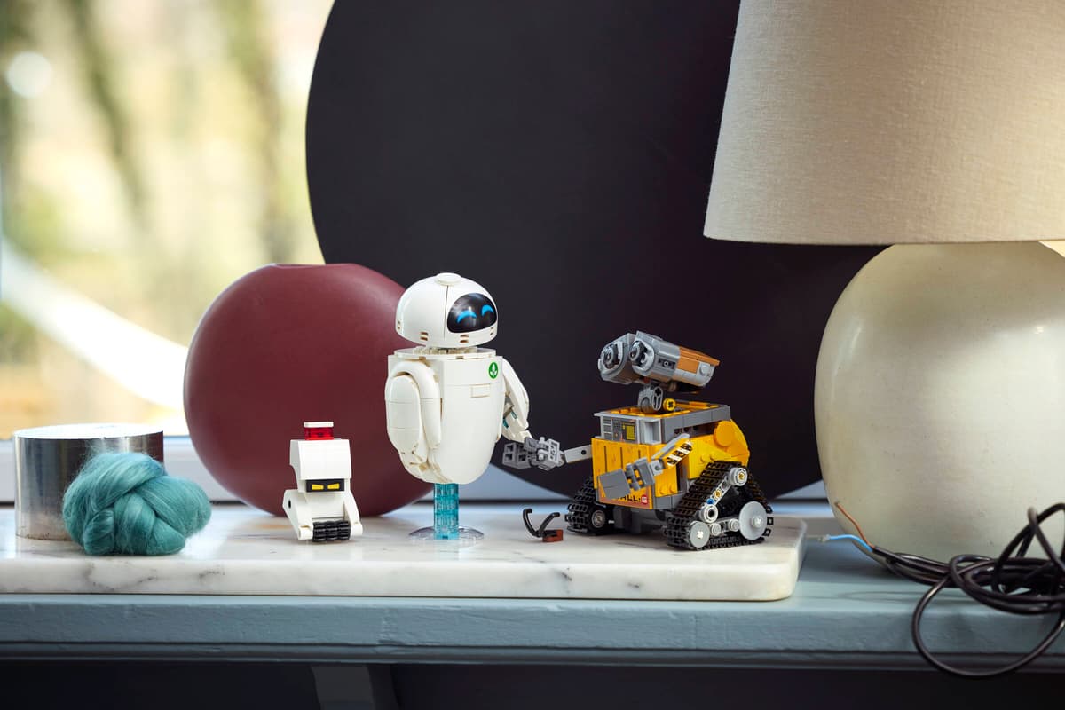 Lego43279 Lego WALL-E and EVE
