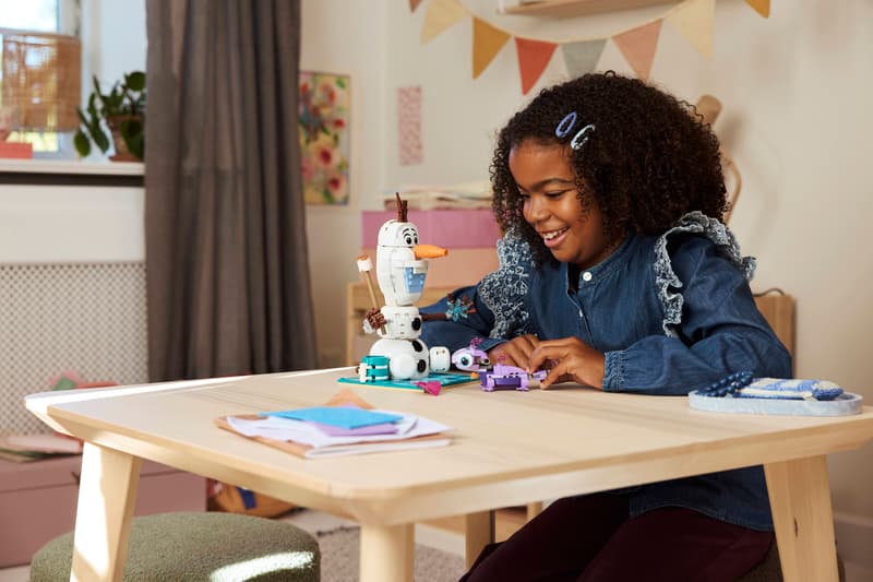 Lego 43287 Olaf and Bruni’s Picnic Fun