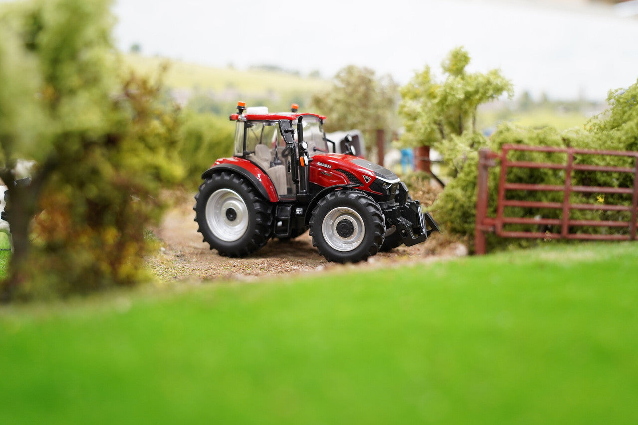 Britains 1:32 Scale Case Farmall 120C