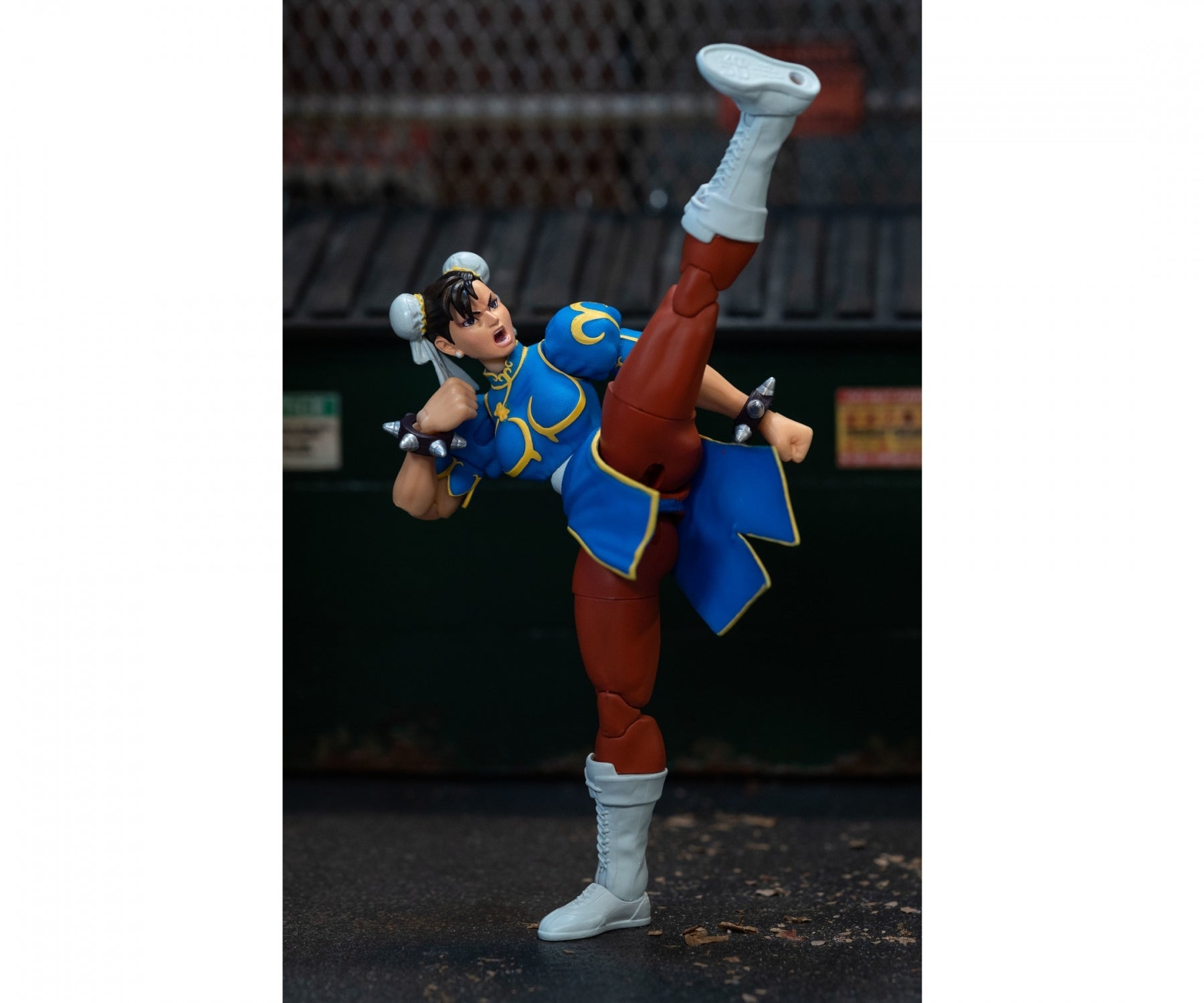 Jada Street Fighter II Chun-Li 6" Action Figure