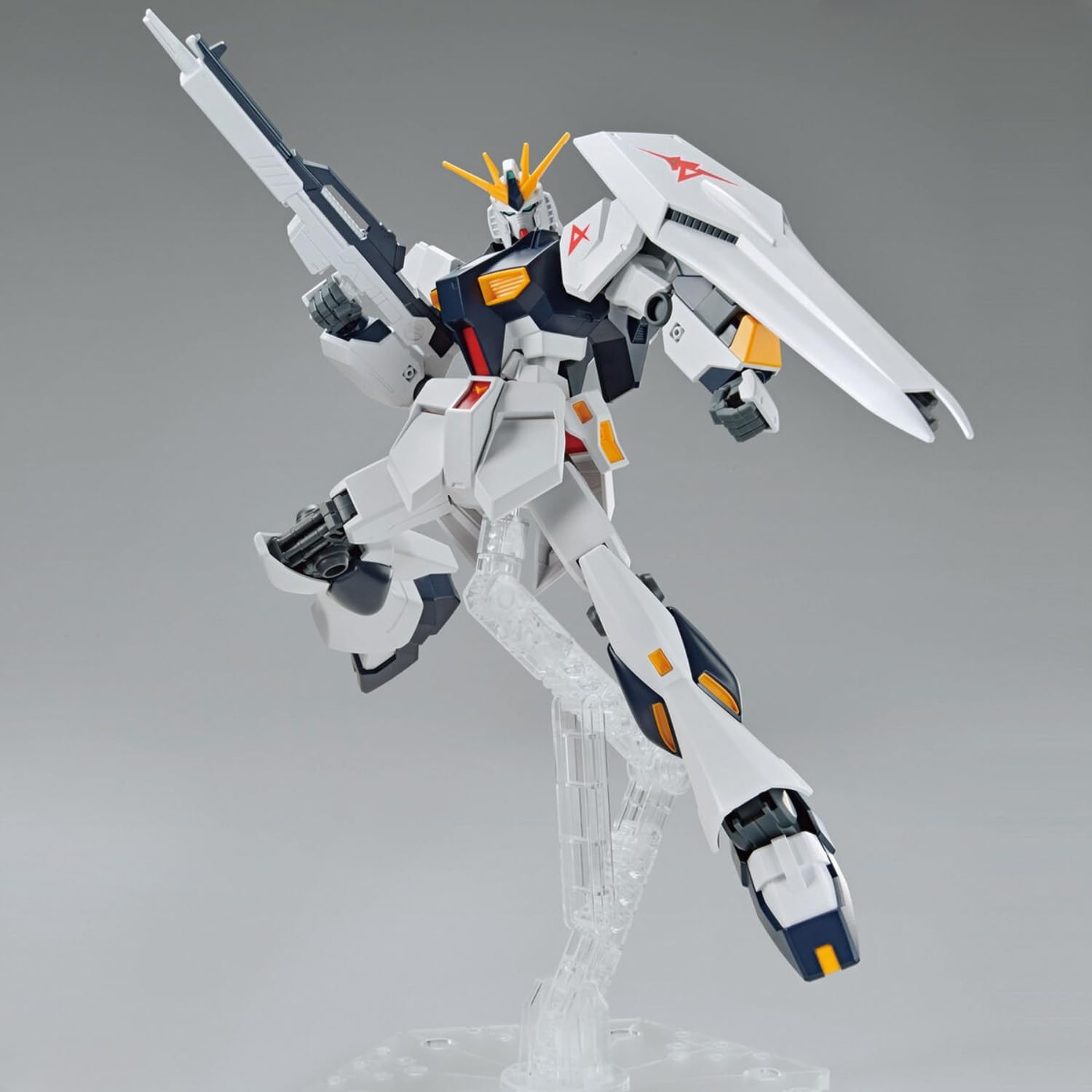 GUNDAM - EG 1/144 v Gundam - Model Kit