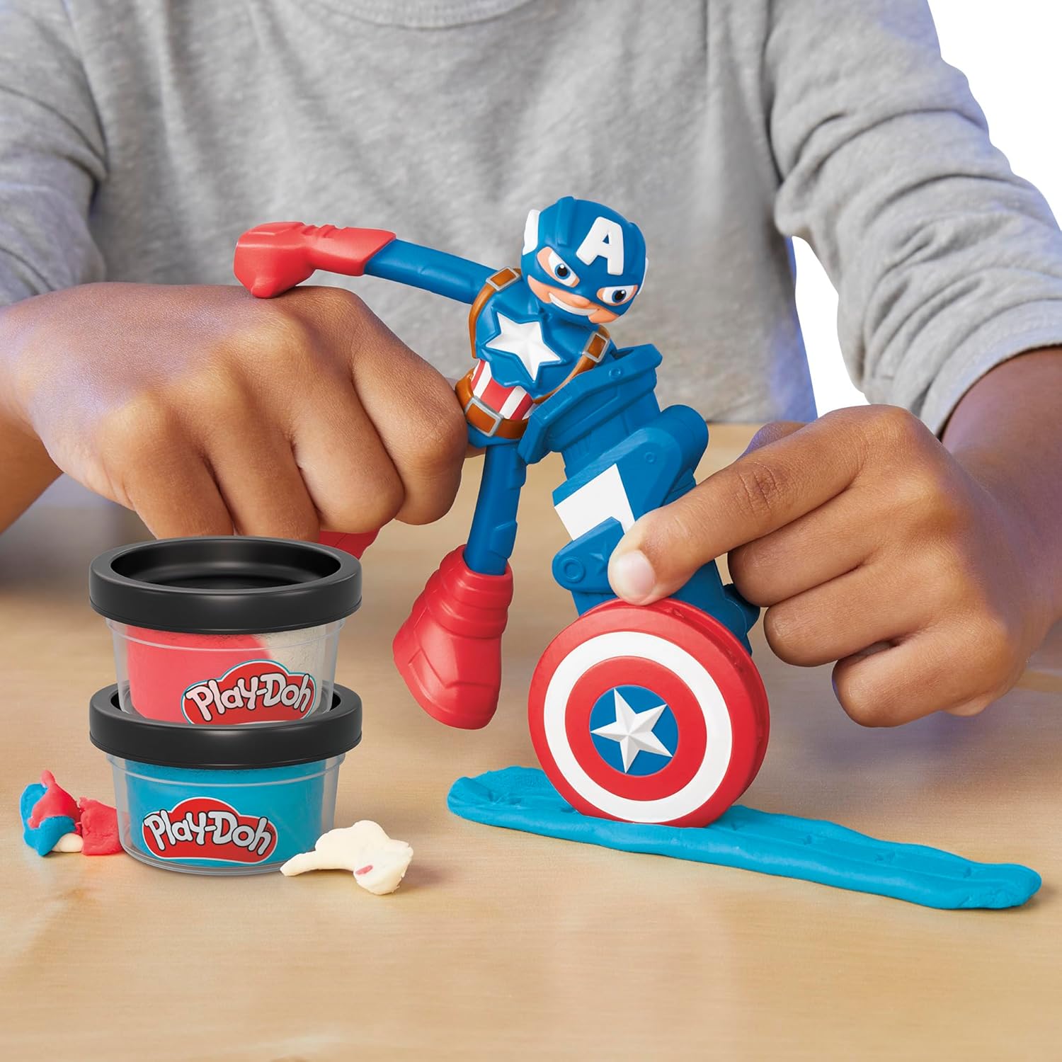 Play-Doh Marvel Captain America Stamping Shield