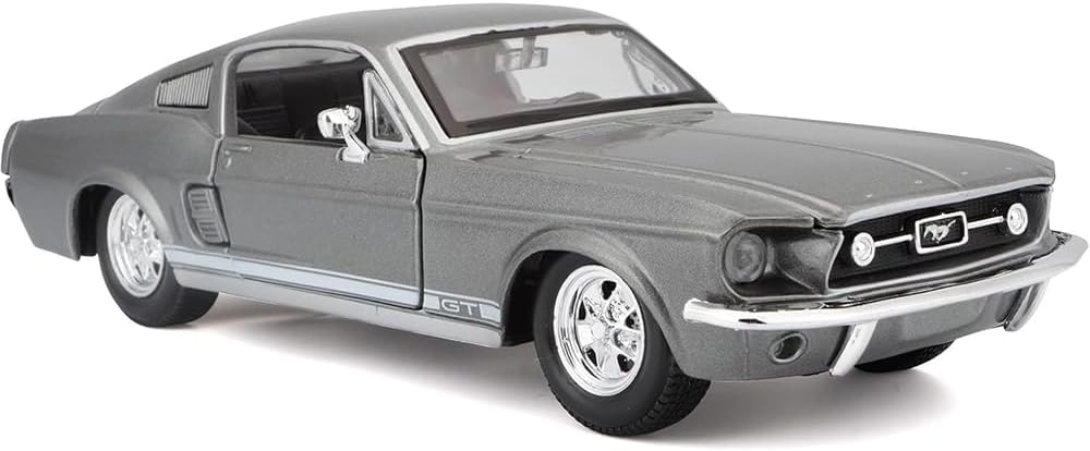 Maisto Ford Mustang GT 1967 1:24 Die Cast Model