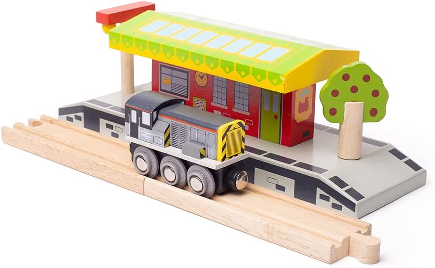 Wooden Class 8 Diesel Shunter