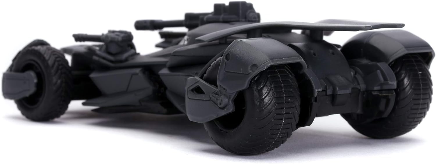 Jada Justice League Batman Batmobile & Figure 1:32 Scale Die Cast Model