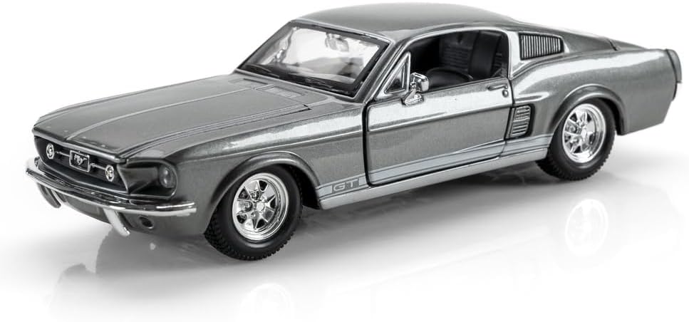 Maisto Ford Mustang GT 1967 1:24 Die Cast Model
