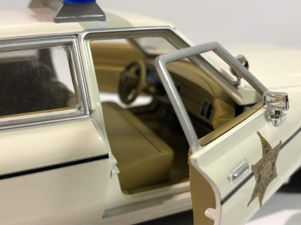 Greenlight 1975 Dodge Monaco County Sheriff 1:24 Scale Die Cast Model
