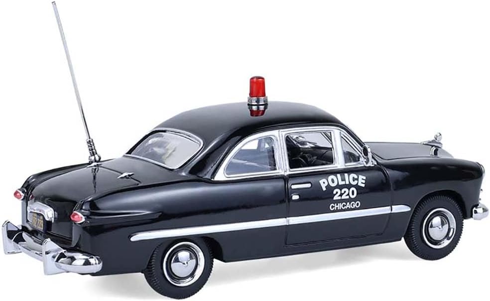 Greenlight 1949 Ford Custom - Chicago 1:43