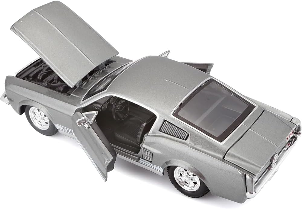 Maisto Ford Mustang GT 1967 1:24 Die Cast Model