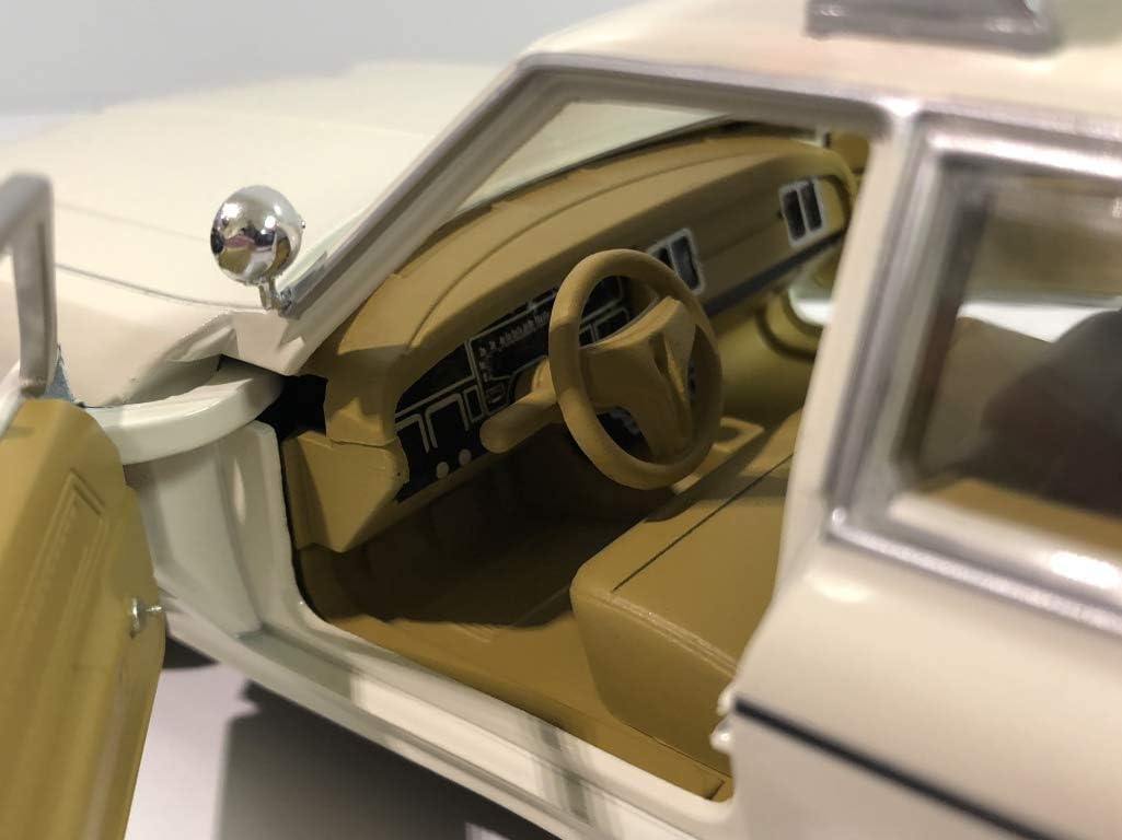 Greenlight 1975 Dodge Monaco County Sheriff 1:24 Scale Die Cast Model