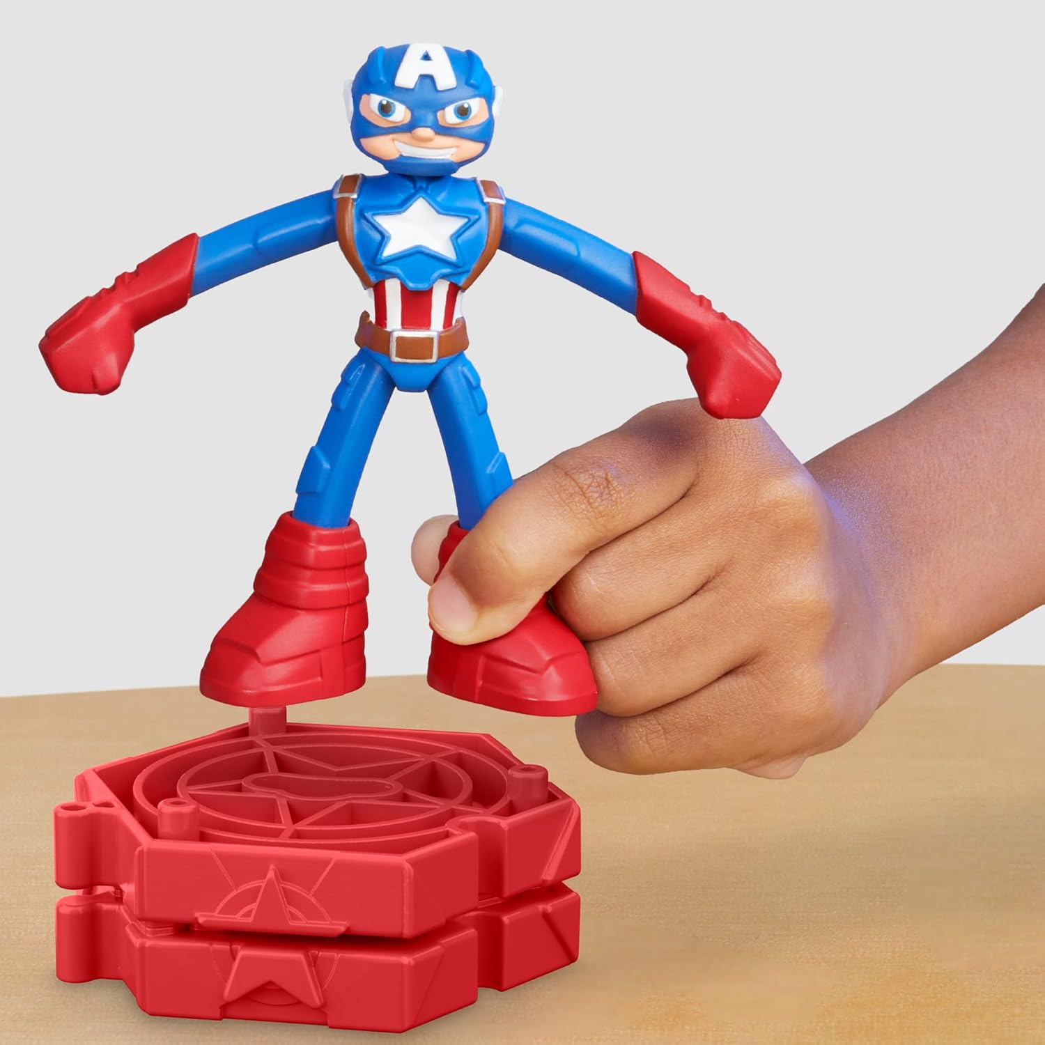 Play-Doh Marvel Captain America Stamping Shield